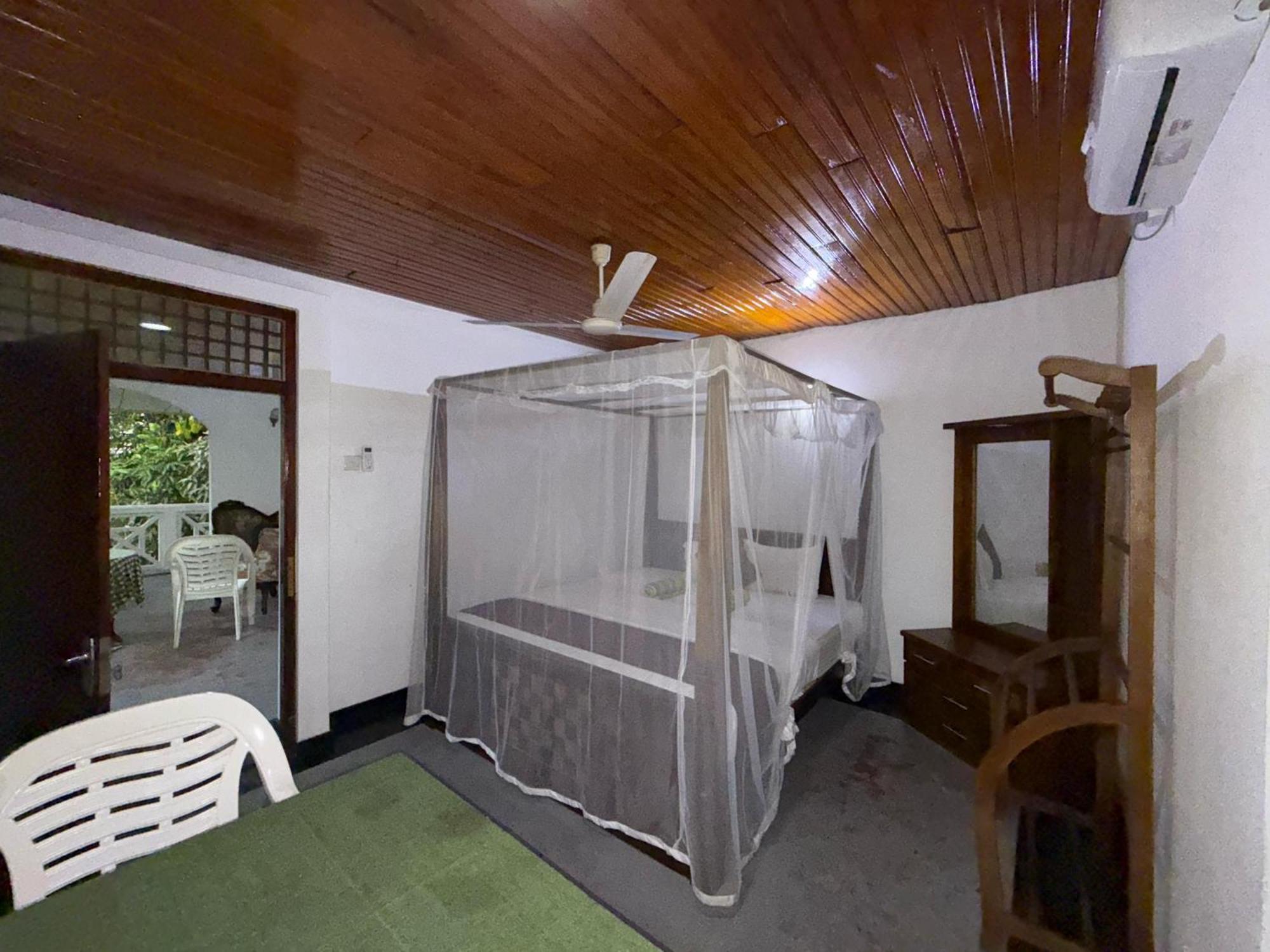 Serendipity Beach Unawatuna Exterior photo